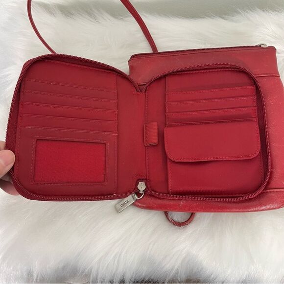 HOBO International Purse Red Leather Crossbody Bag Travel Pockets Roomy - Picture 7 of 10